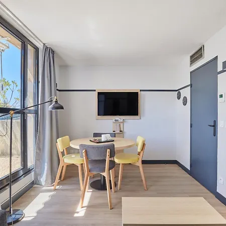 Odalys Aix En Provence Les Floridianes 4* Экс-ан-Прованс
