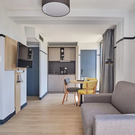 Odalys Aix En Provence Les Floridianes Отель Экс-ан-Прованс