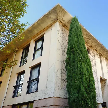 Odalys Aix En Provence Les Floridianes Отель Экс-ан-Прованс