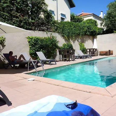 Odalys Aix En Provence Les Floridianes Отель 4*